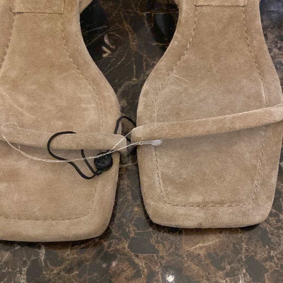 Massimo Dutti Beige Suede Block Heel Sandals With Ankle Strap size 39/7 - Picture 5 of 8